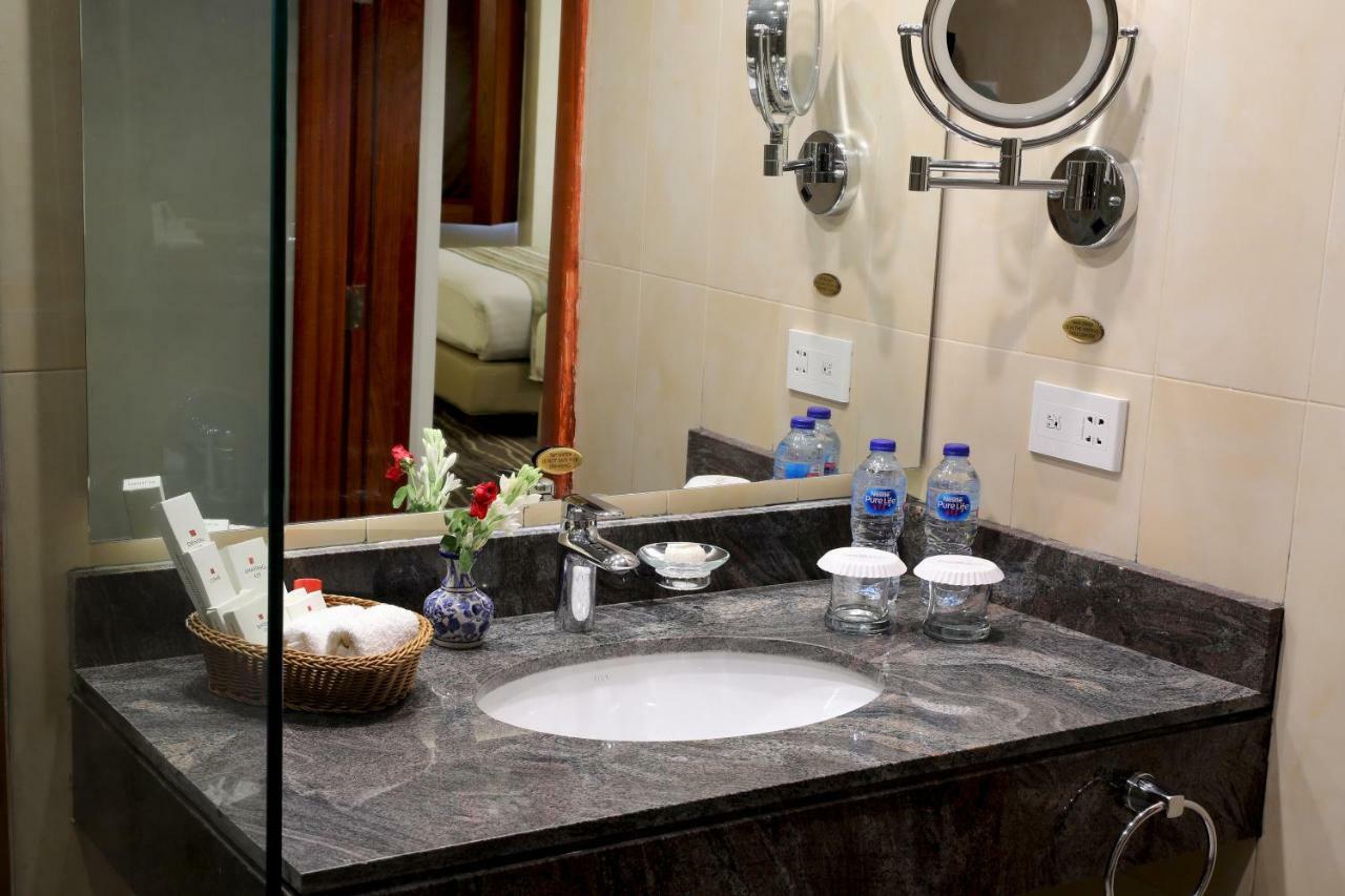 Avari Boutique Мултан Экстерьер фото